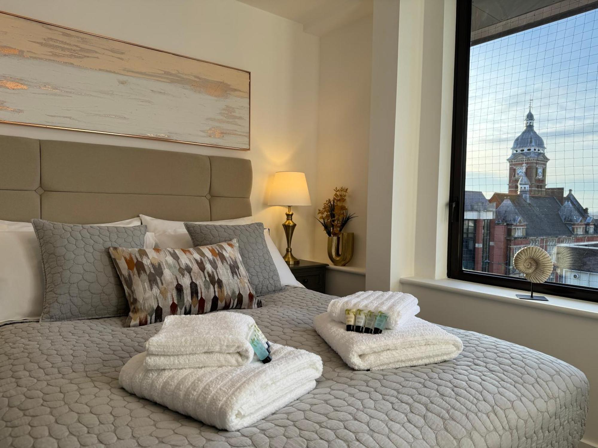 Elegant One Bedroom Apartment 스윈던 외부 사진