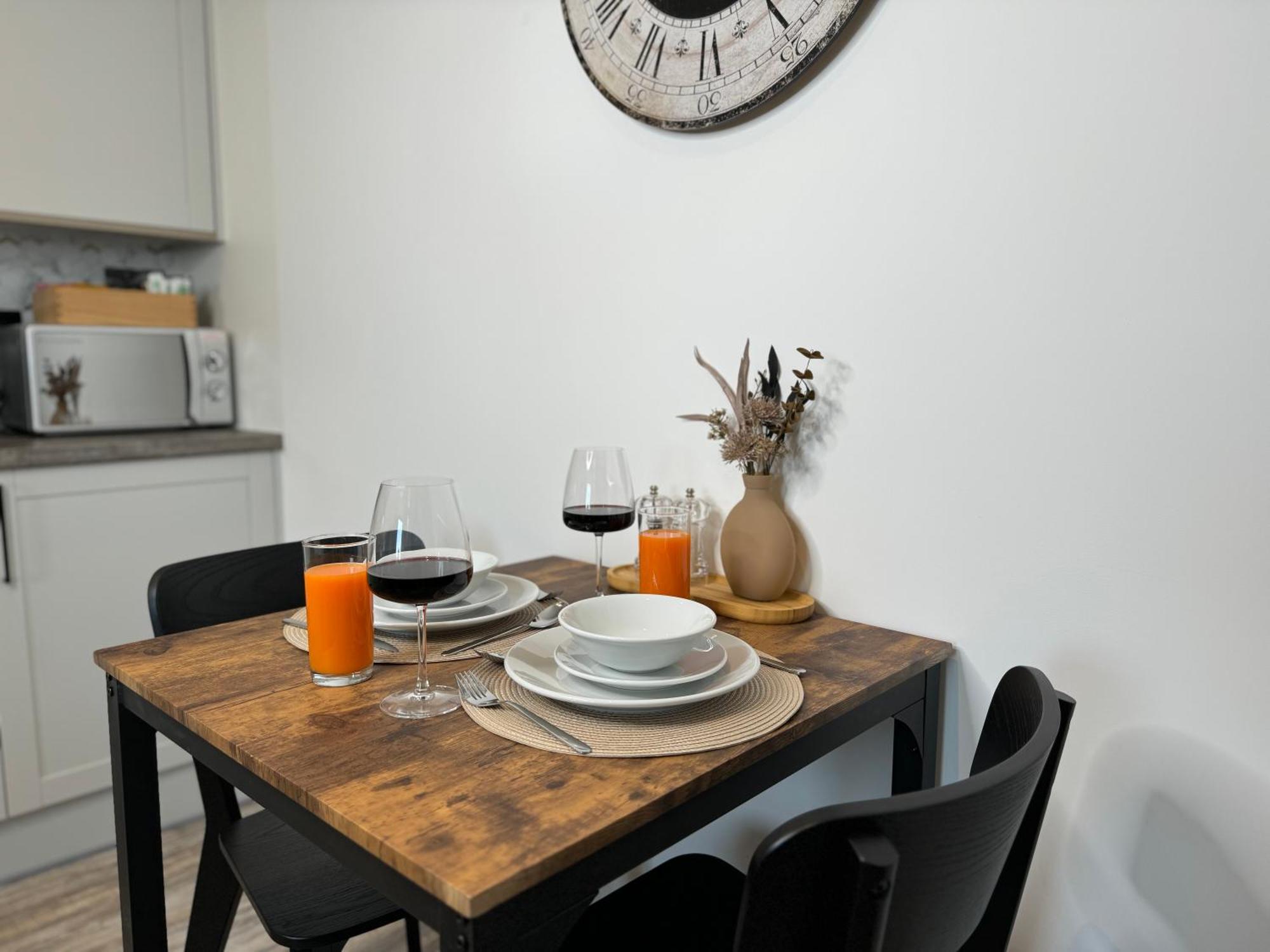 Elegant One Bedroom Apartment 스윈던 외부 사진